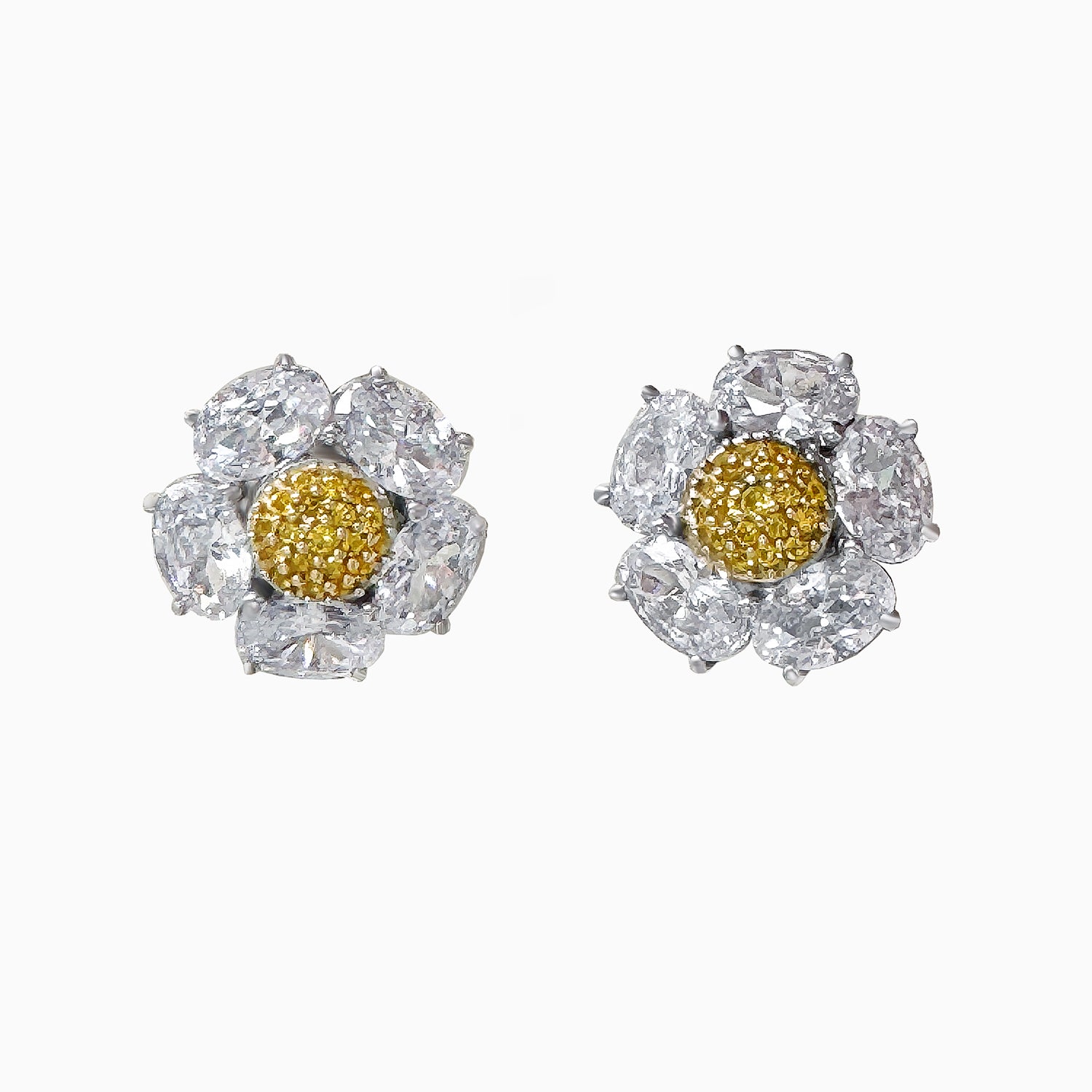 Silver Daisy Stud Earrings