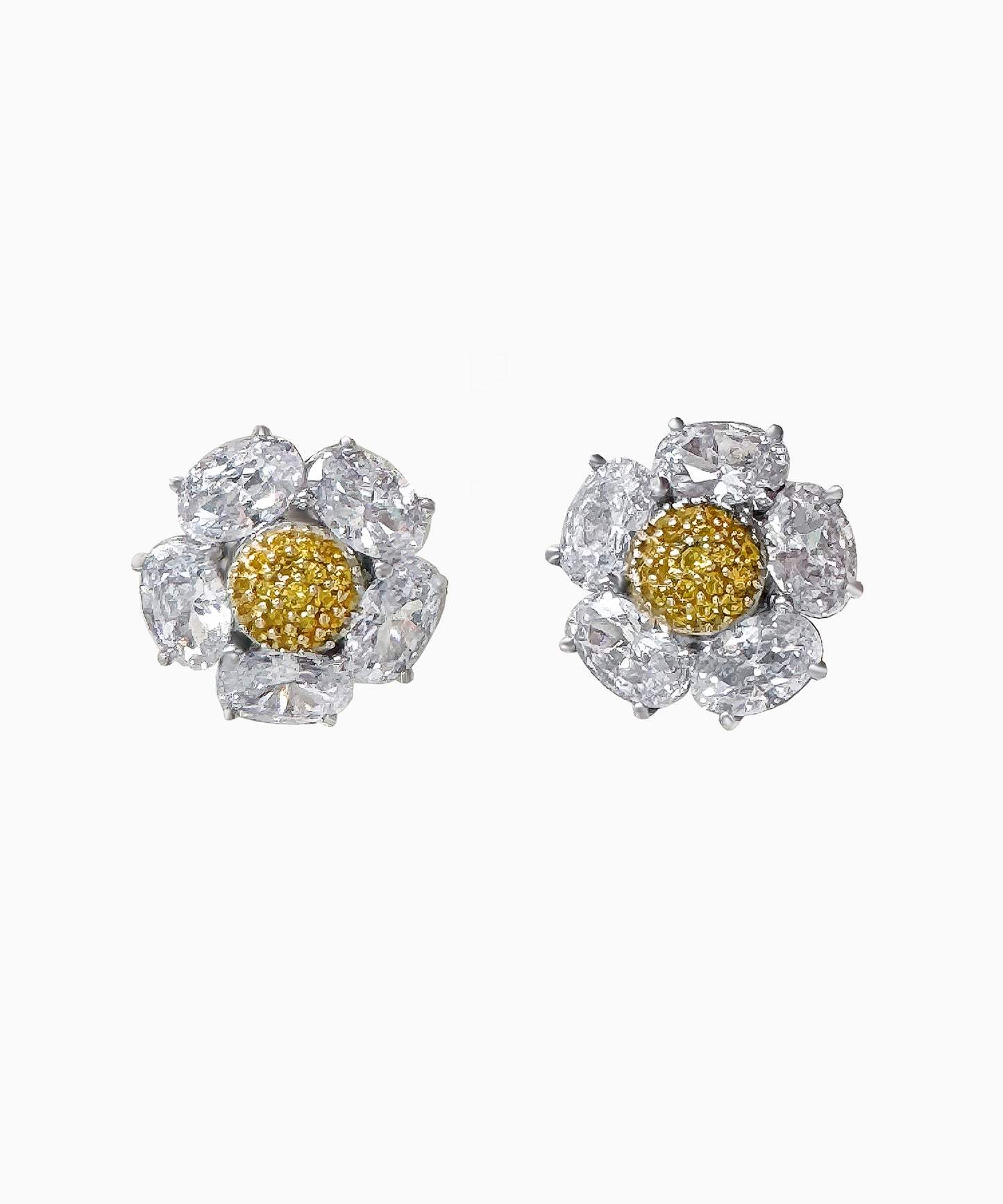 Silver Daisy Stud Earrings