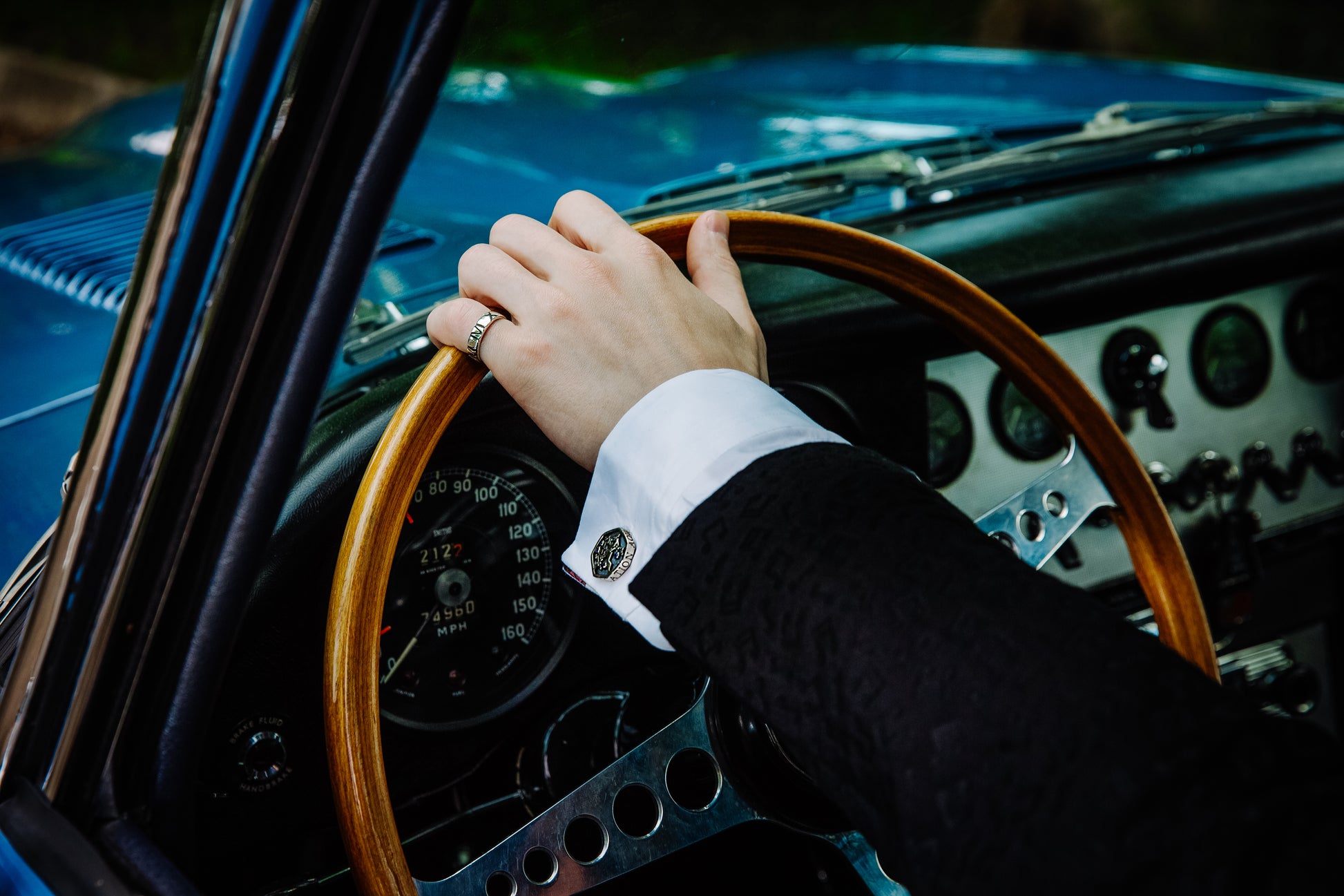 CONSTELLATION — TAURUS CUFFLINKS