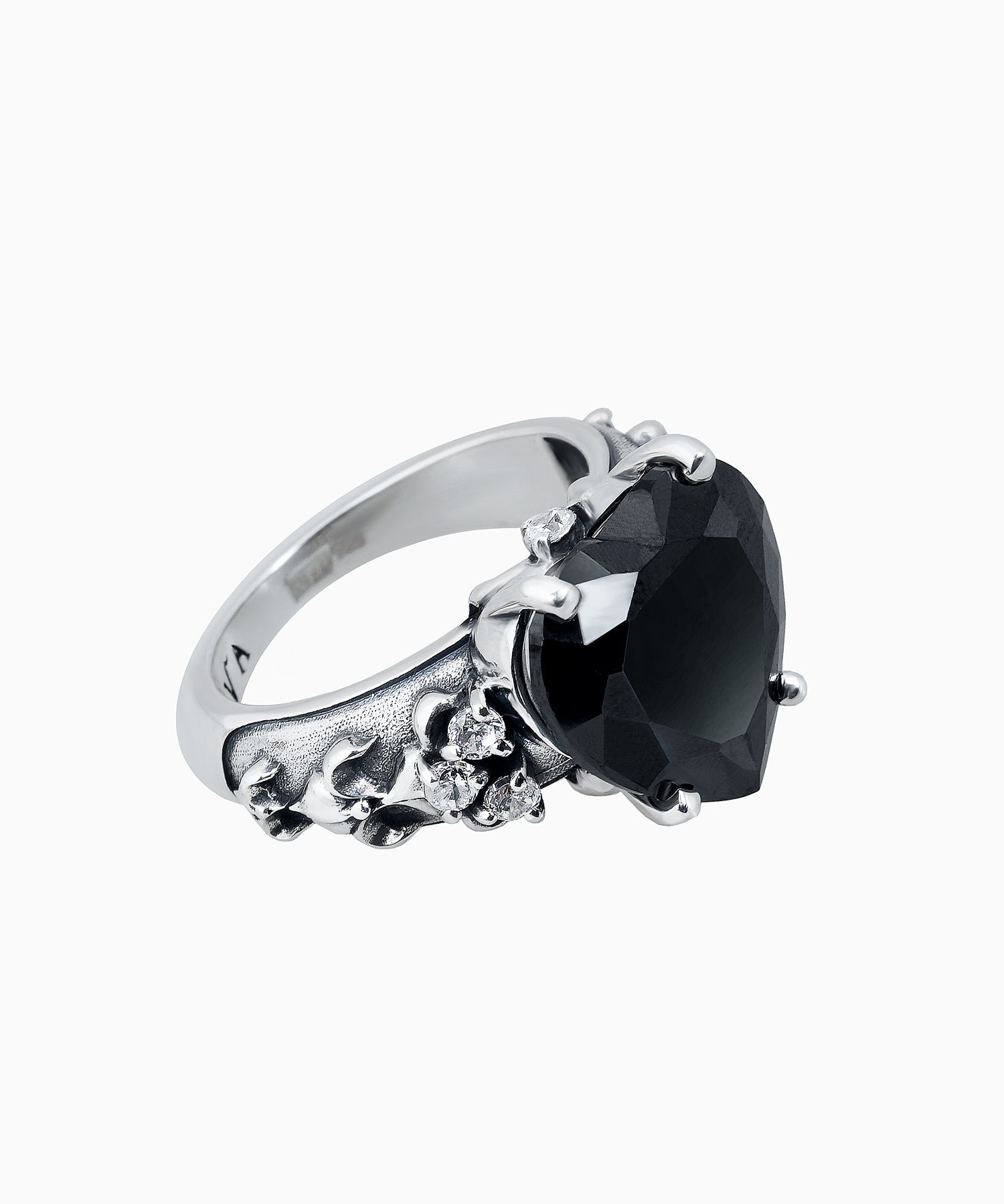 Vintage-Style Silver Ring with Cubic Zirconia