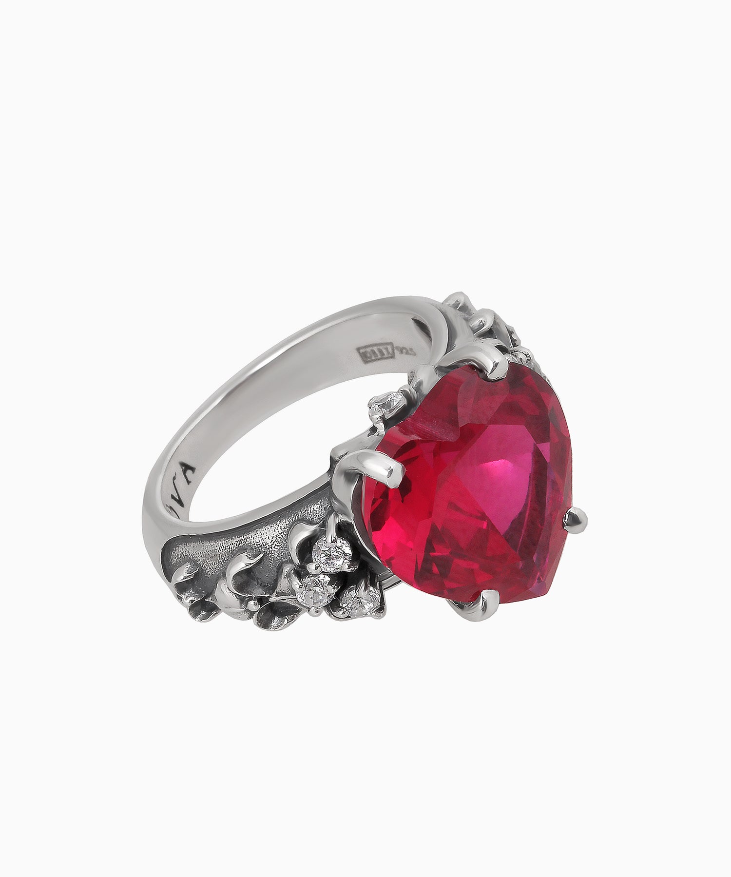 Vintage-Style Silver Ring with Cubic Zirconia