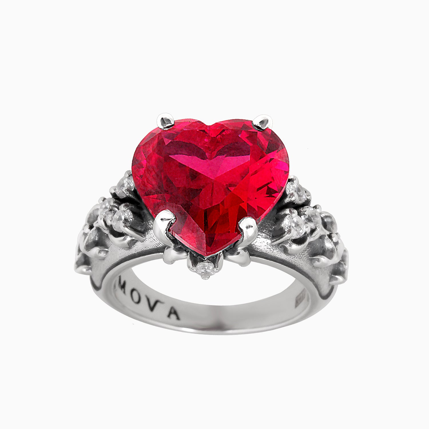 Vintage-Style Silver Ring with Cubic Zirconia