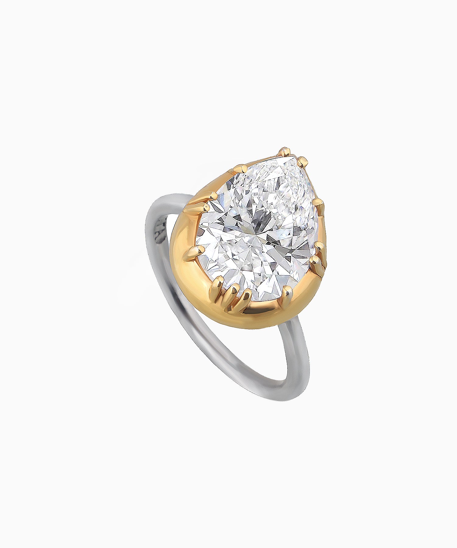 Pear-Cut Zircon Ring in Sterling Silver